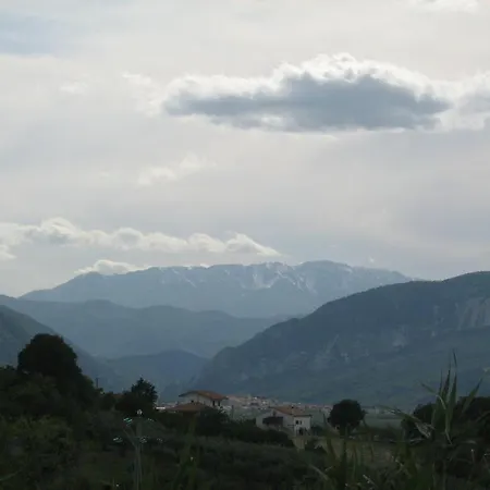 Porta Maiella * San Valentino in Abruzzo Citeriore
