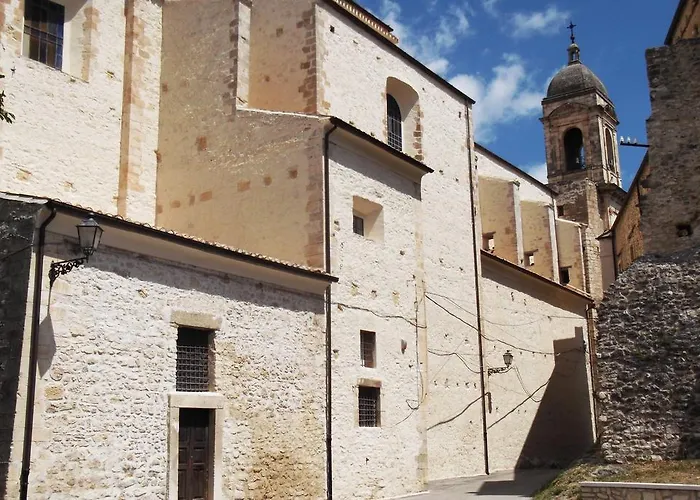 Porta Maiella * San Valentino in Abruzzo Citeriore