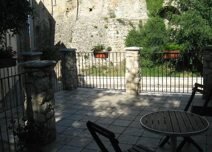 Porta Maiella * San Valentino in Abruzzo Citeriore